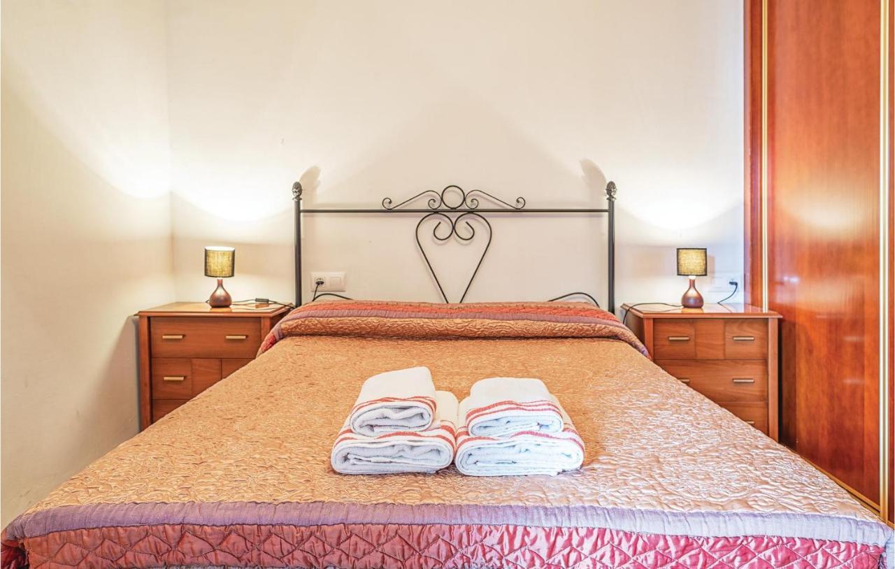 Beautiful Apartment In Cordoba With Kitchenette ภายนอก รูปภาพ