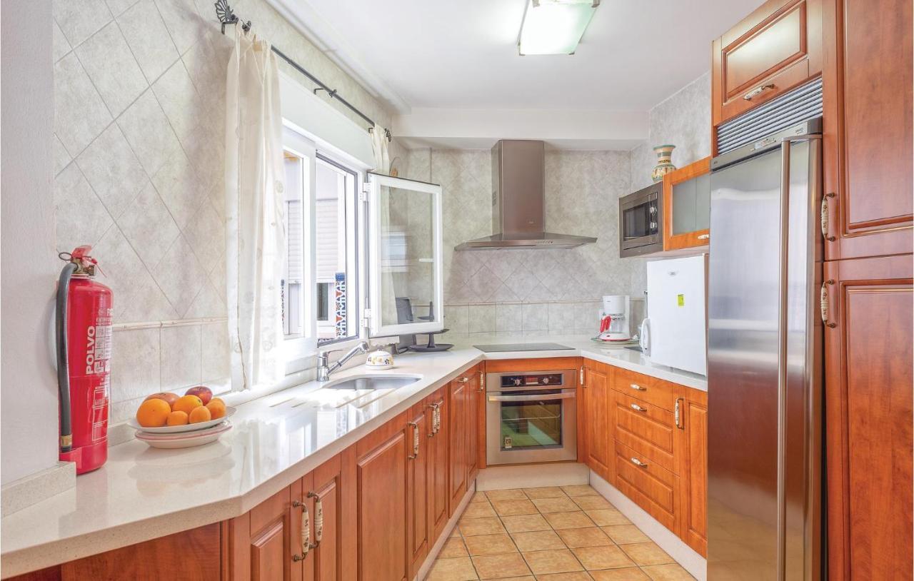 Beautiful Apartment In Cordoba With Kitchenette ภายนอก รูปภาพ